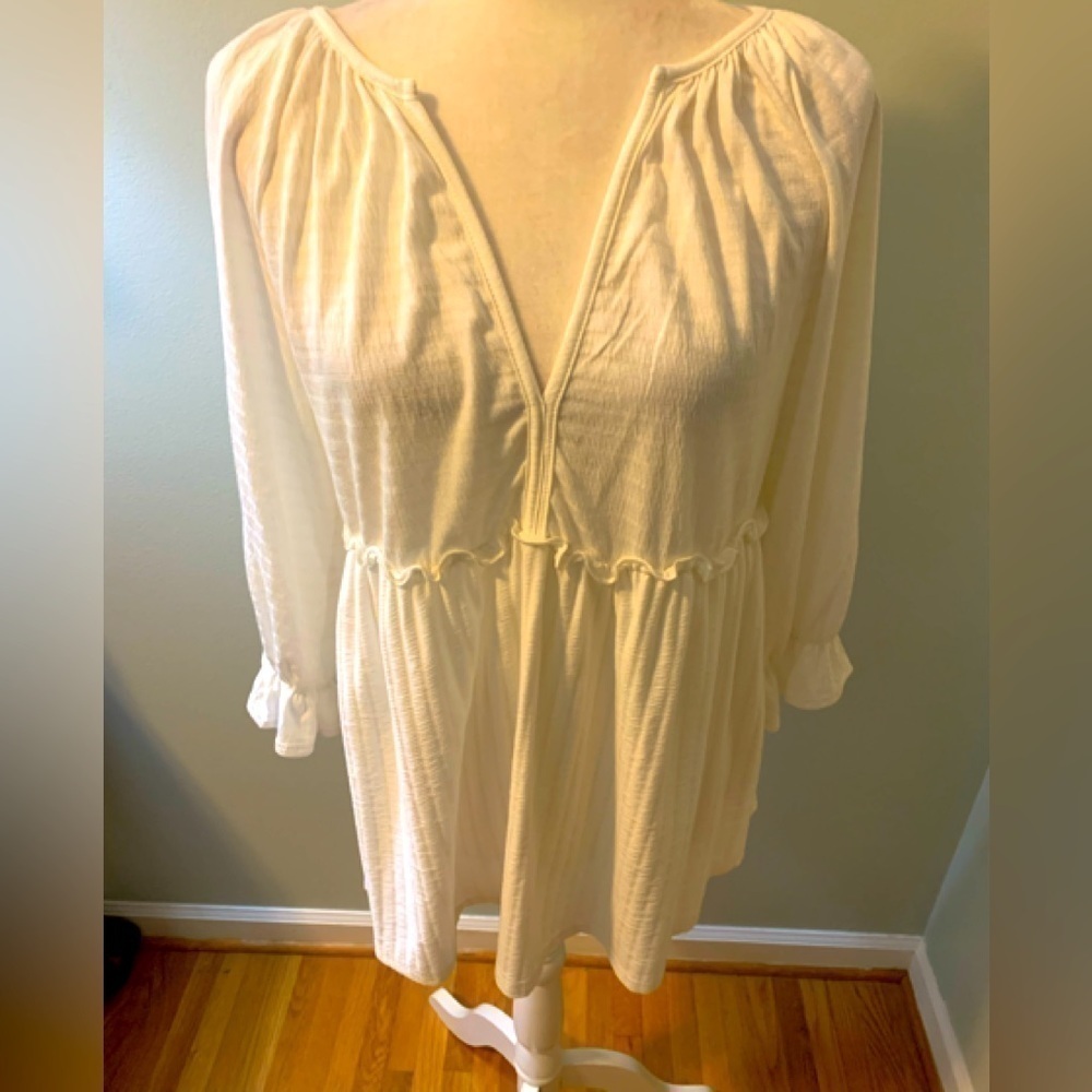 CES Femme white soft, sheer tunic, size M